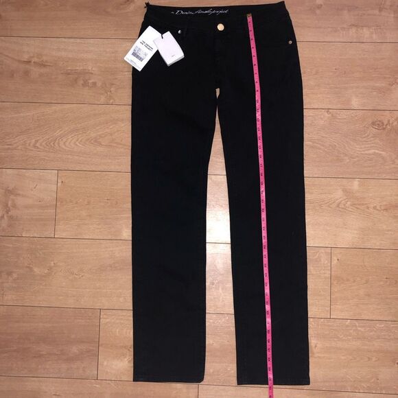 JFOUR NWT Black Straight Legged Jeans, Size 31", MSRP $130 - Picture 15 of 16